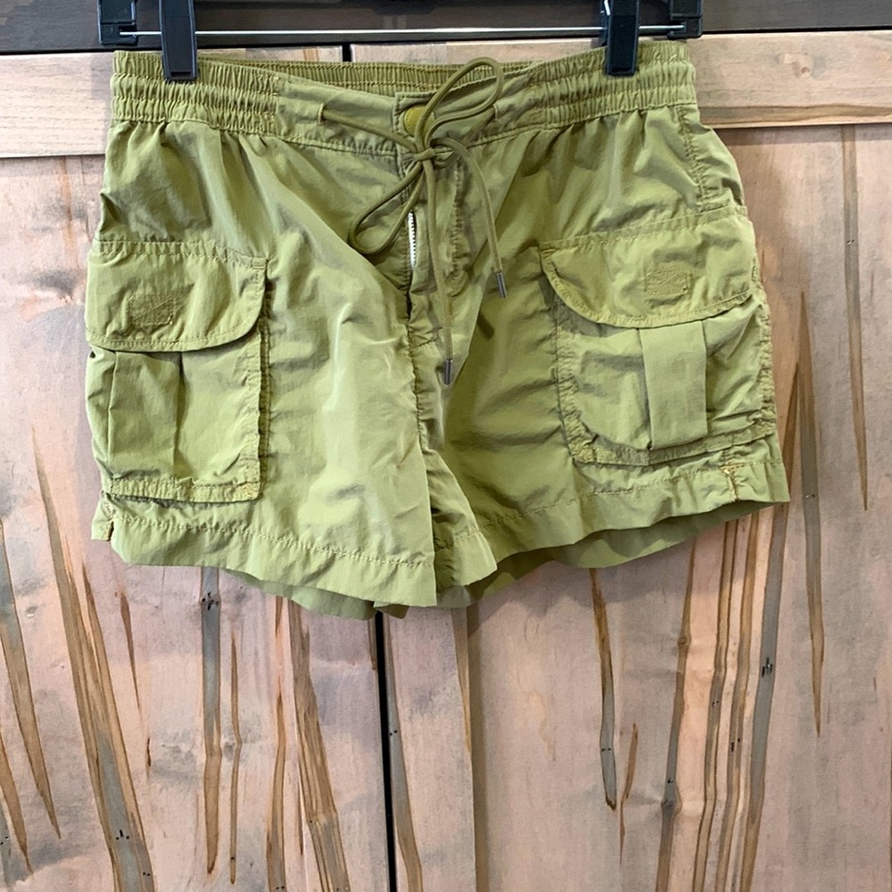 American Eagle High-Waisted Nylon Sport Short